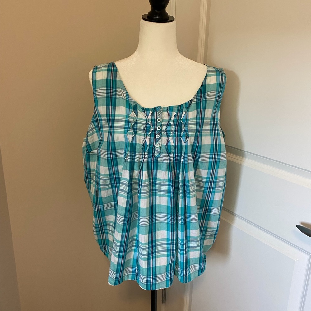 SLEEVELESS BLOUSE